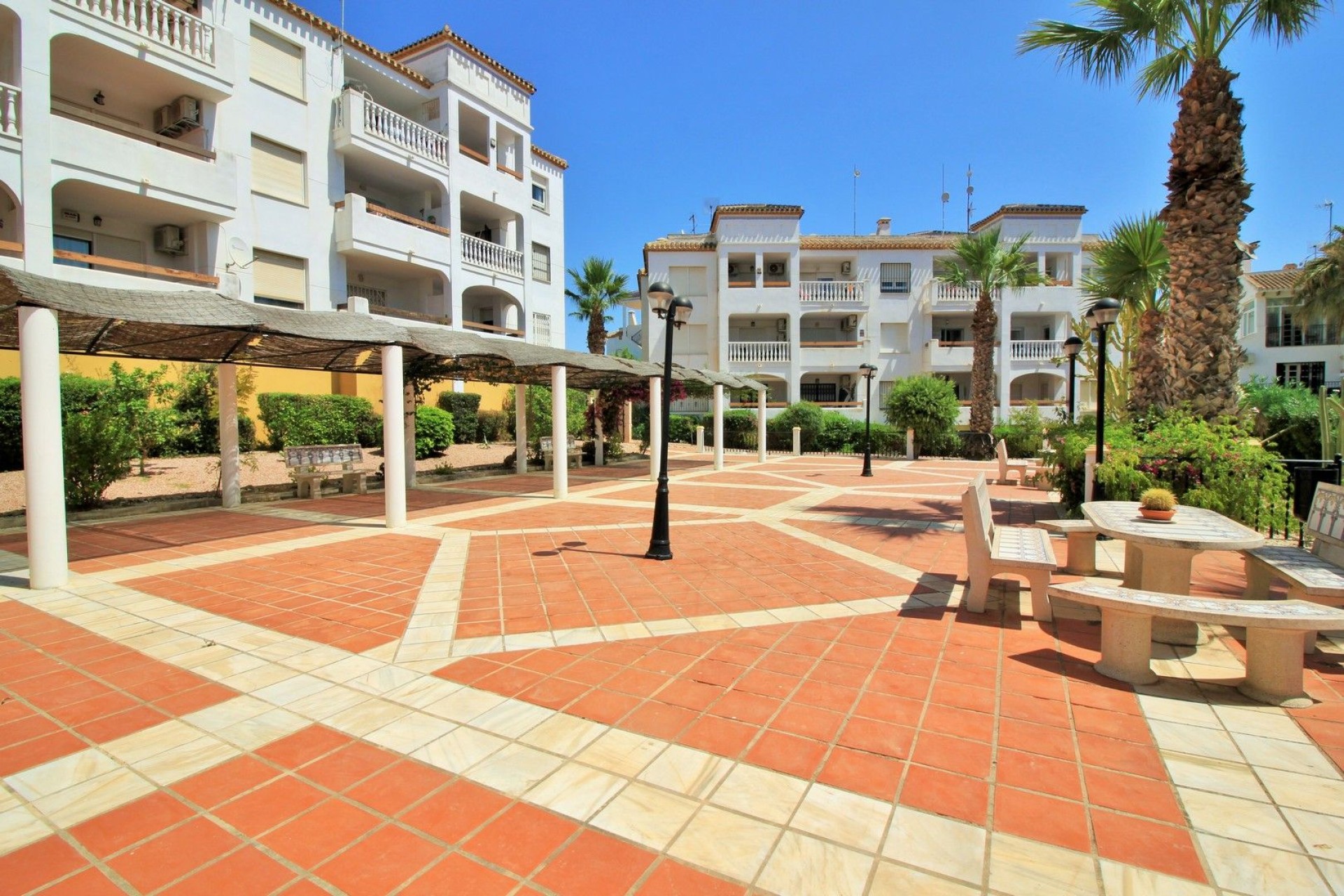 Återförsäljning - Lägenhet / lägenhet - Orihuela Costa - Villamartín