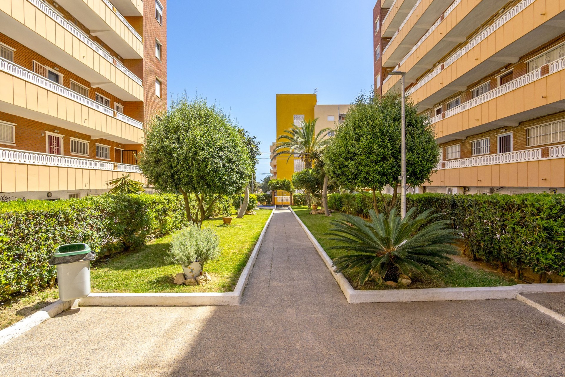 Återförsäljning - Lägenhet / lägenhet - Punta Prima - Costa Blanca