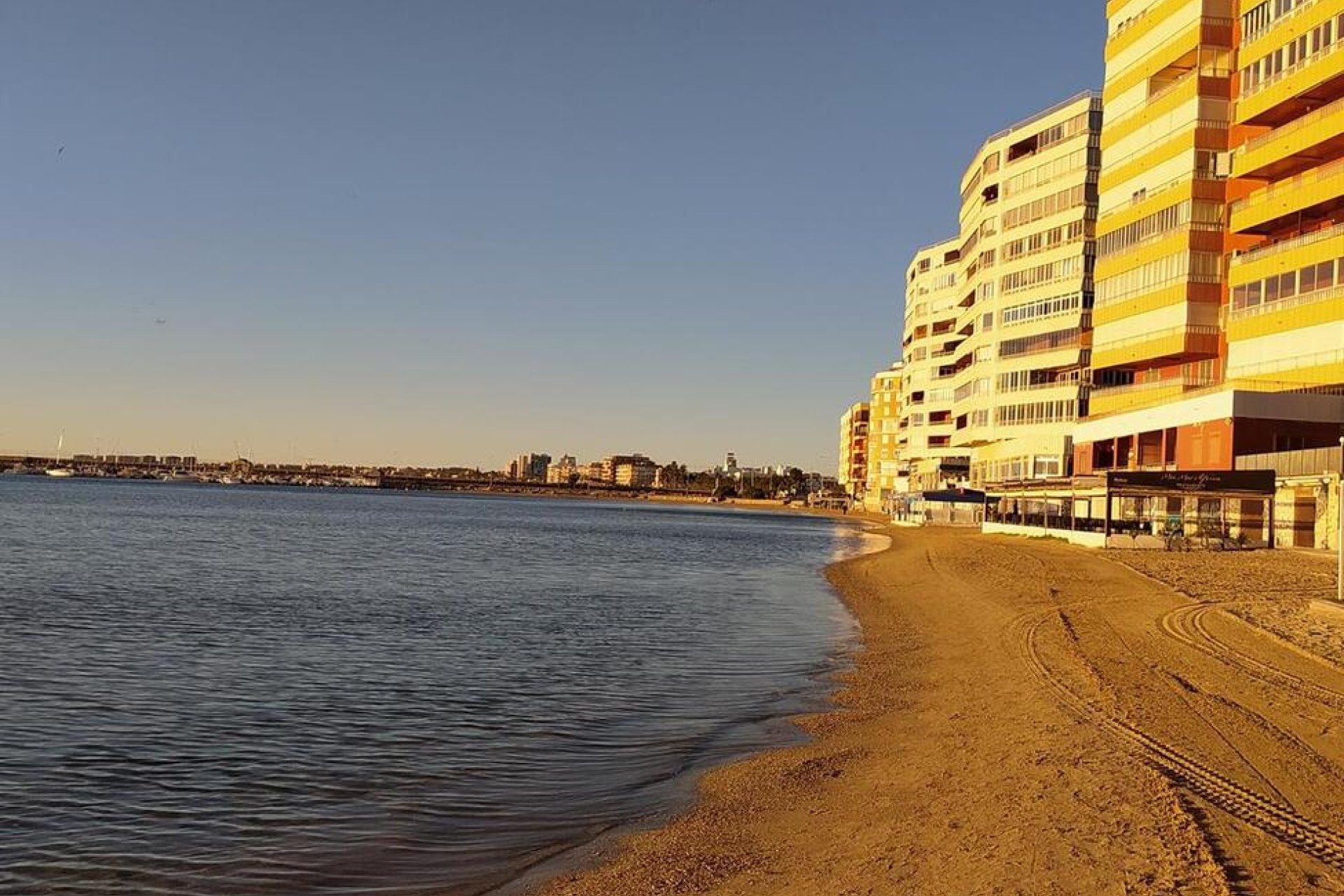 Återförsäljning - Lägenhet / lägenhet - Torrevieja - Acequion