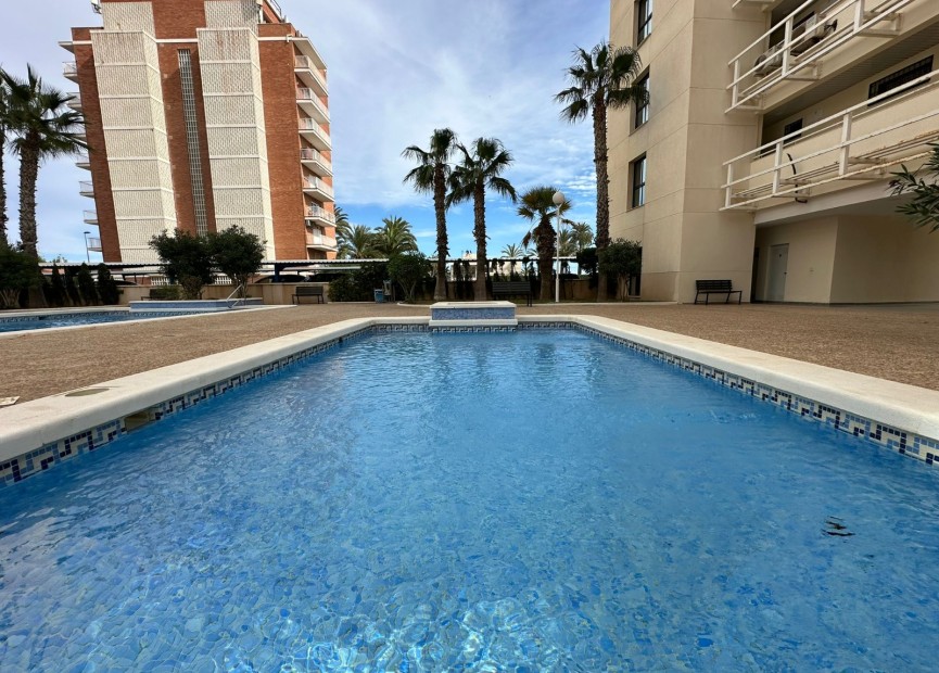 Återförsäljning - Lägenhet / lägenhet - Torrevieja - Costa Blanca