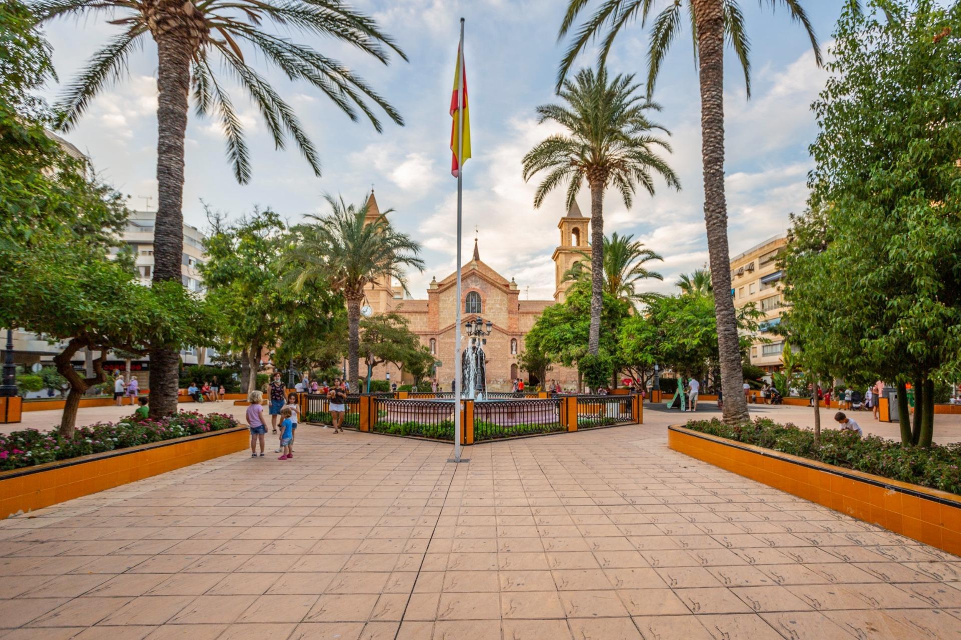 Återförsäljning - Lägenhet / lägenhet - Torrevieja - Estacion De Autobuses