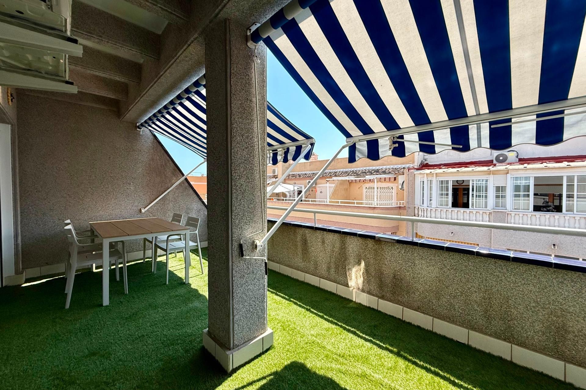 Återförsäljning - Lägenhet / lägenhet - Torrevieja - Habaneras