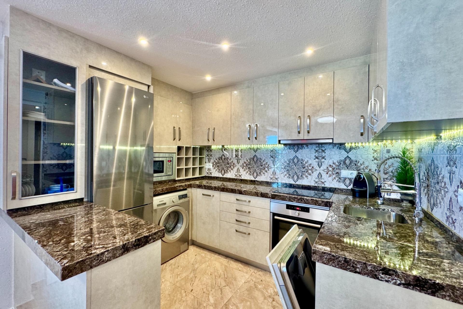 Återförsäljning - Lägenhet / lägenhet - Torrevieja - La Mata