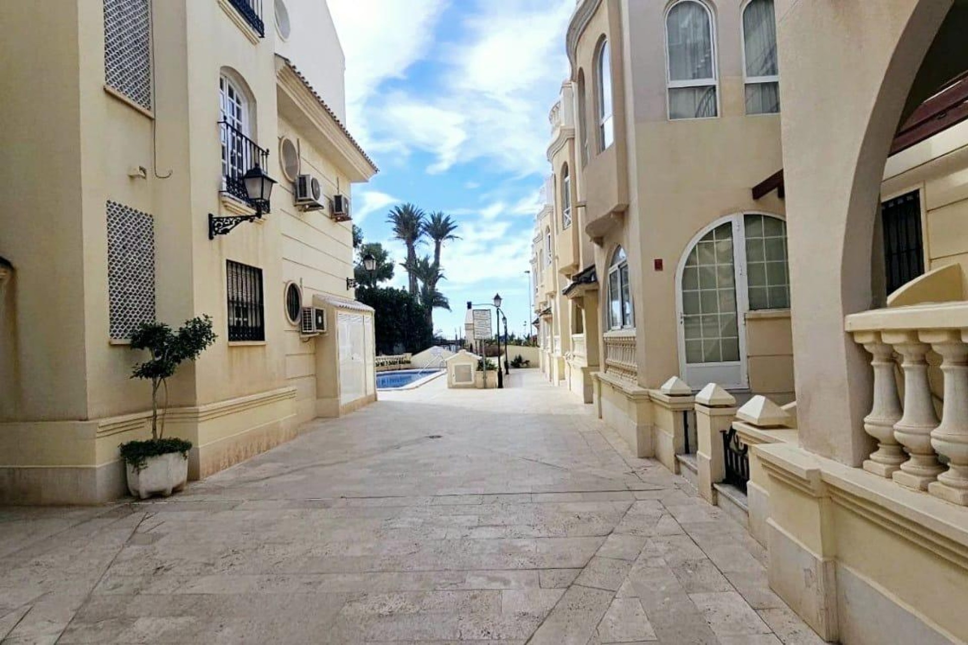 Återförsäljning - Lägenhet / lägenhet - Torrevieja - Playa de los Locos