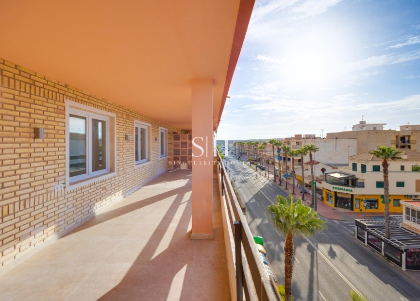 Återförsäljning - Lägenhet / lägenhet - Torrevieja - Playa de los Naufragos