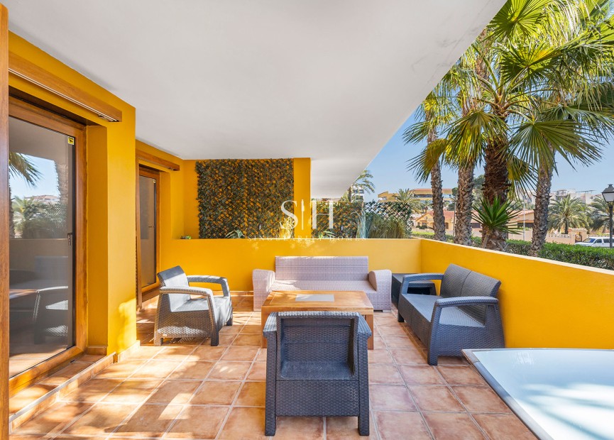 Återförsäljning - Lägenhet / lägenhet - Torrevieja - Punta prima