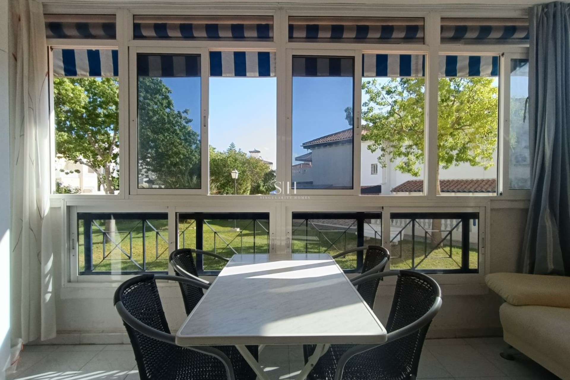 Återförsäljning - Lägenhet / lägenhet - Torrevieja