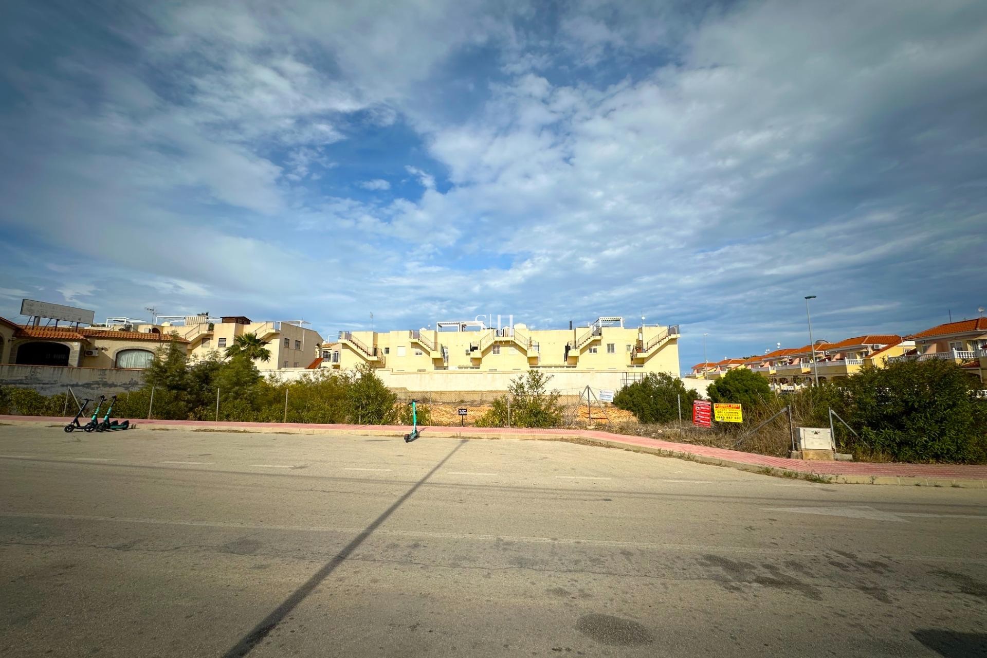 Återförsäljning - Plot - Orihuela Costa - La Florida