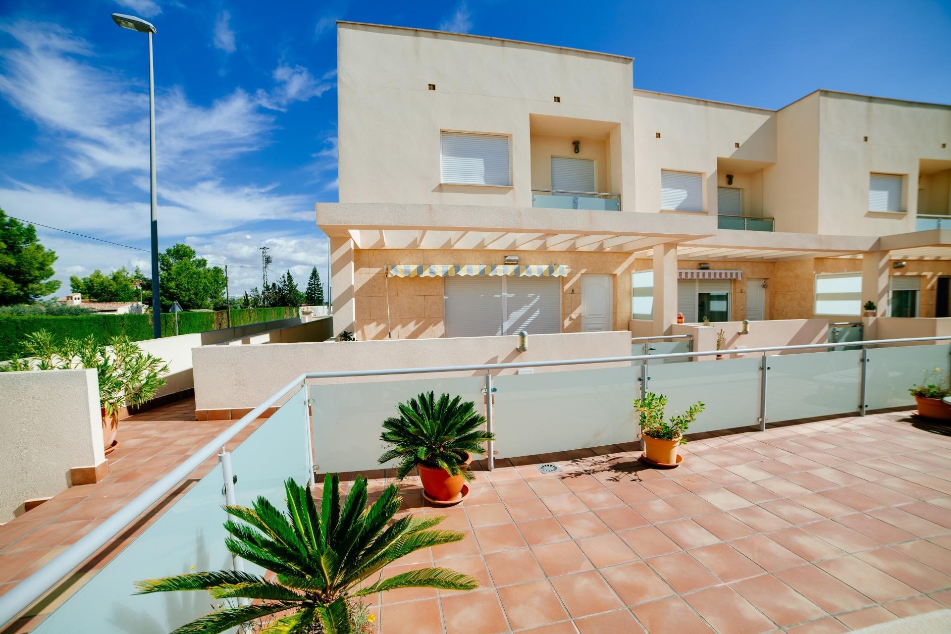 Återförsäljning - Semi Detached - Montesinos - La Herrada