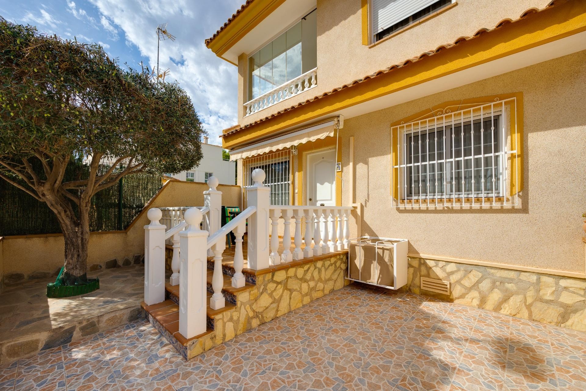 Återförsäljning - Semi Detached - Orihuela Costa - Villamartín