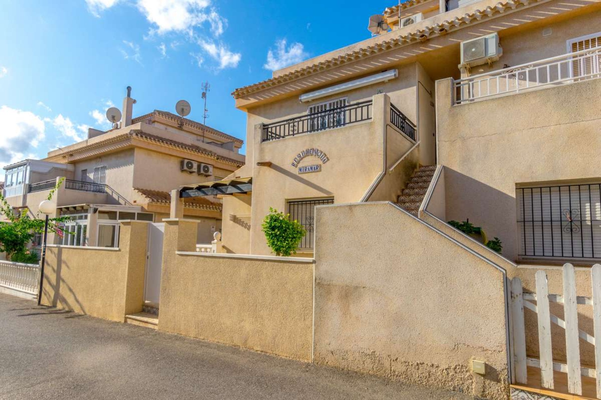 Återförsäljning - Town House - Orihuela - Inland