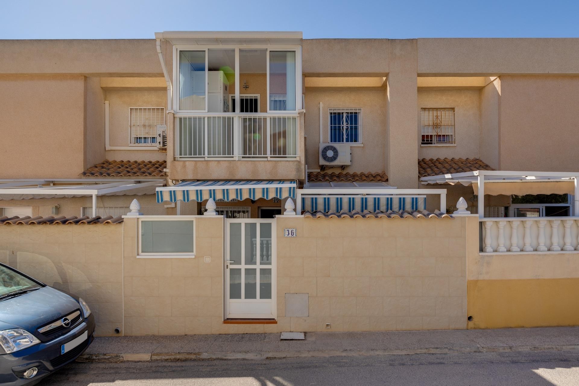 Återförsäljning - Town House - Torrevieja - Aguas Nuevas 2