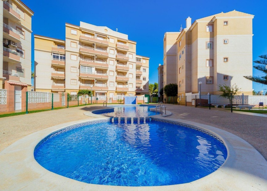 Återförsäljning - Town House - Torrevieja - Calas Blanca