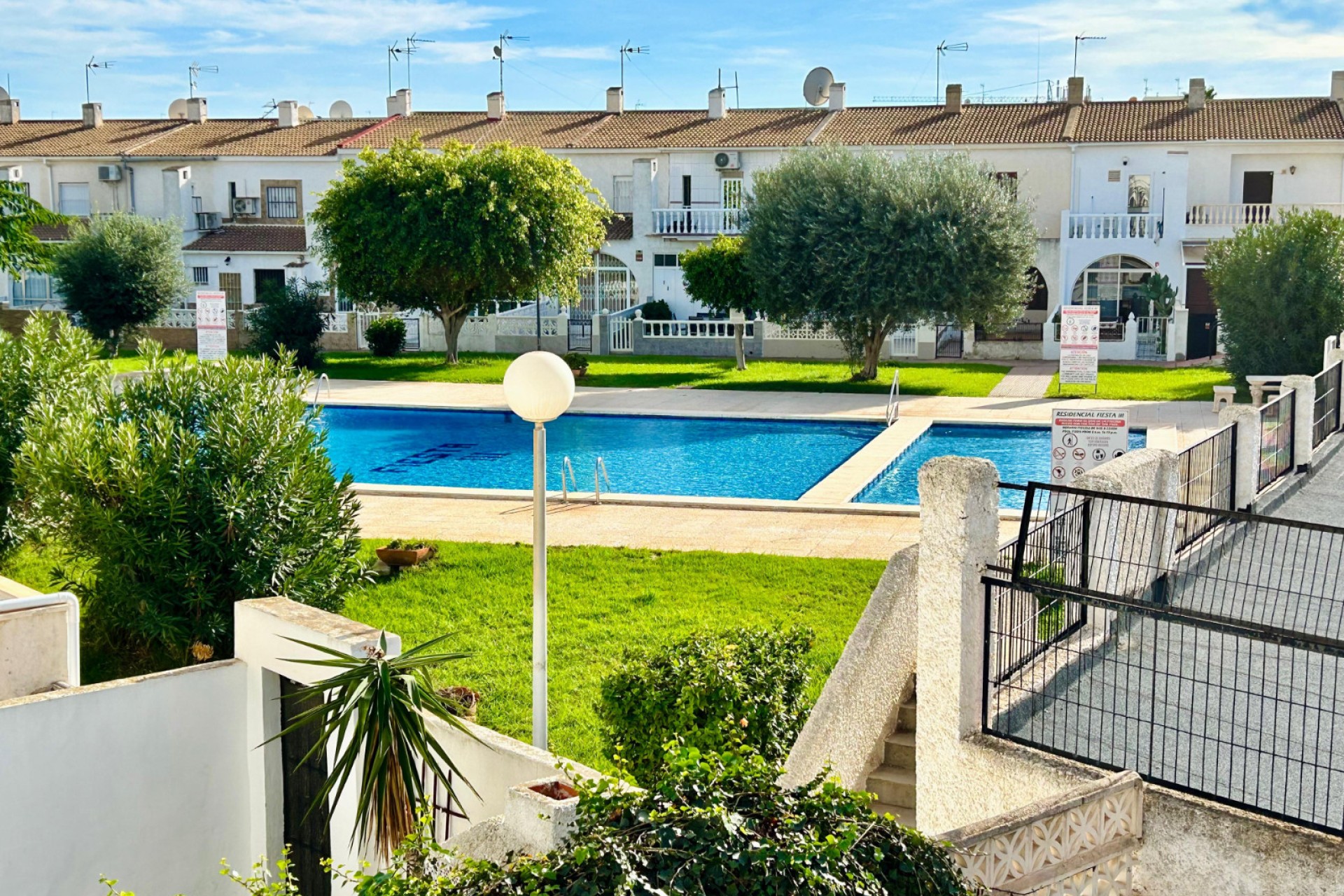 Återförsäljning - Town House - Torrevieja - Costa Blanca