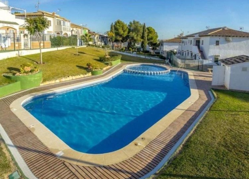 Återförsäljning - Town House - Torrevieja - Los balcones