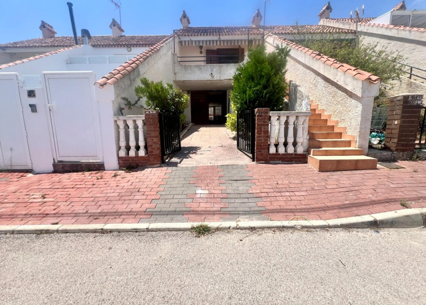 Återförsäljning - Town House - Torrevieja - Los balcones