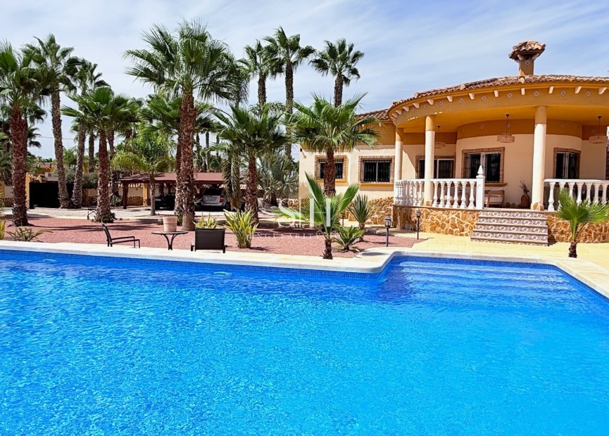 Återförsäljning - Villa - Catral - Costa Blanca