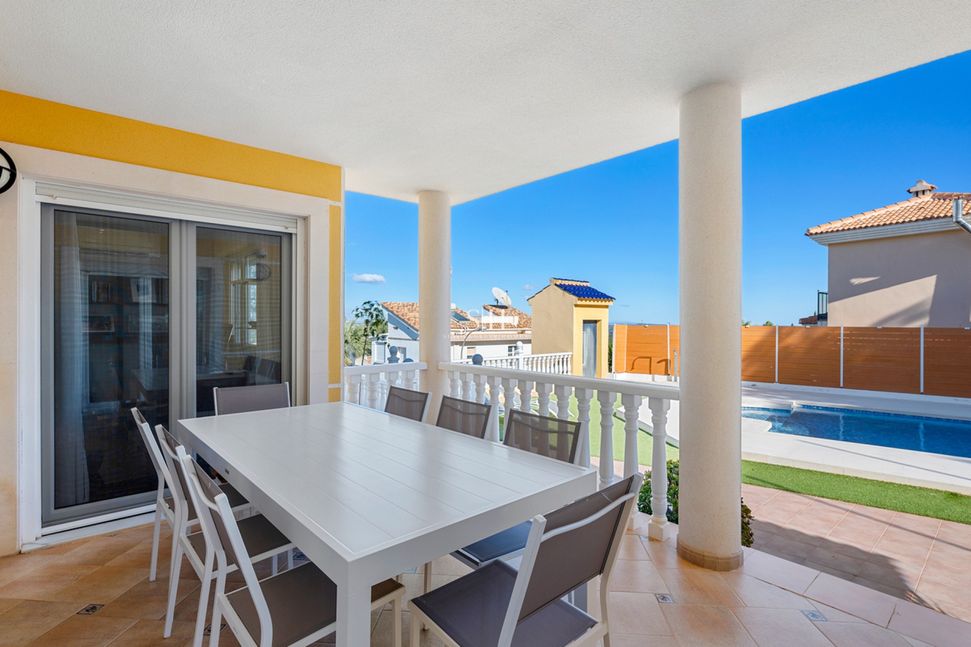 Återförsäljning - Villa - Ciudad De Las Comunicaciones - Costa Blanca