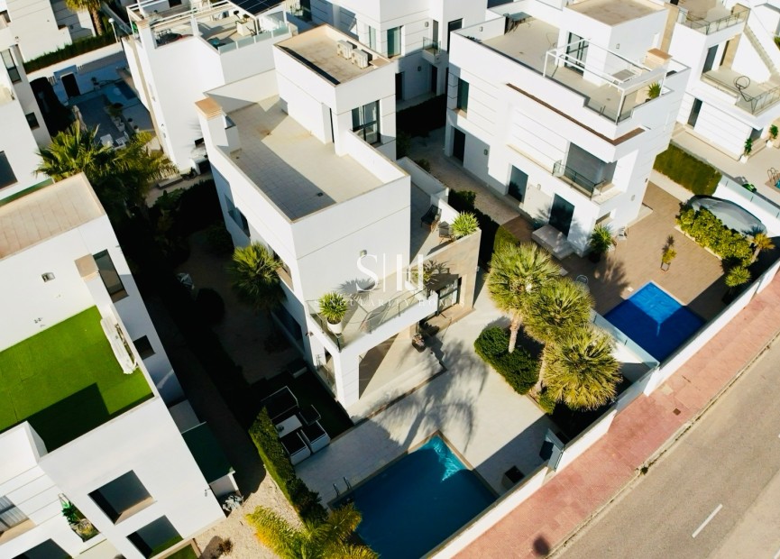 Återförsäljning - Villa - Ciudad Quesada