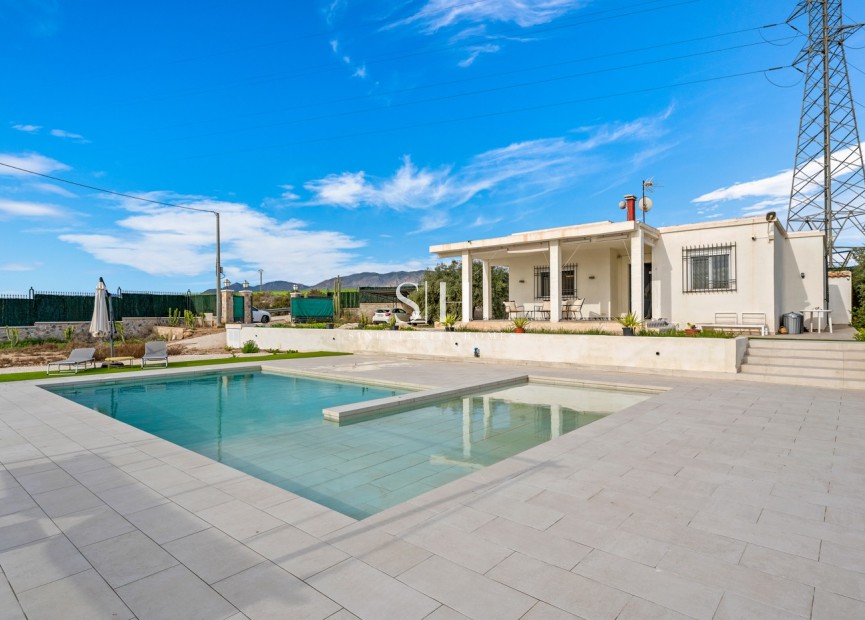 Återförsäljning - Villa - Elche