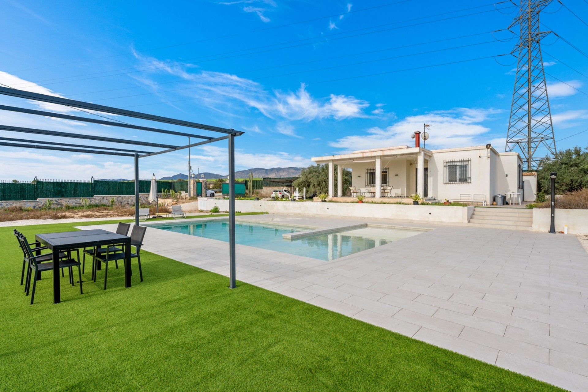 Återförsäljning - Villa - Elche