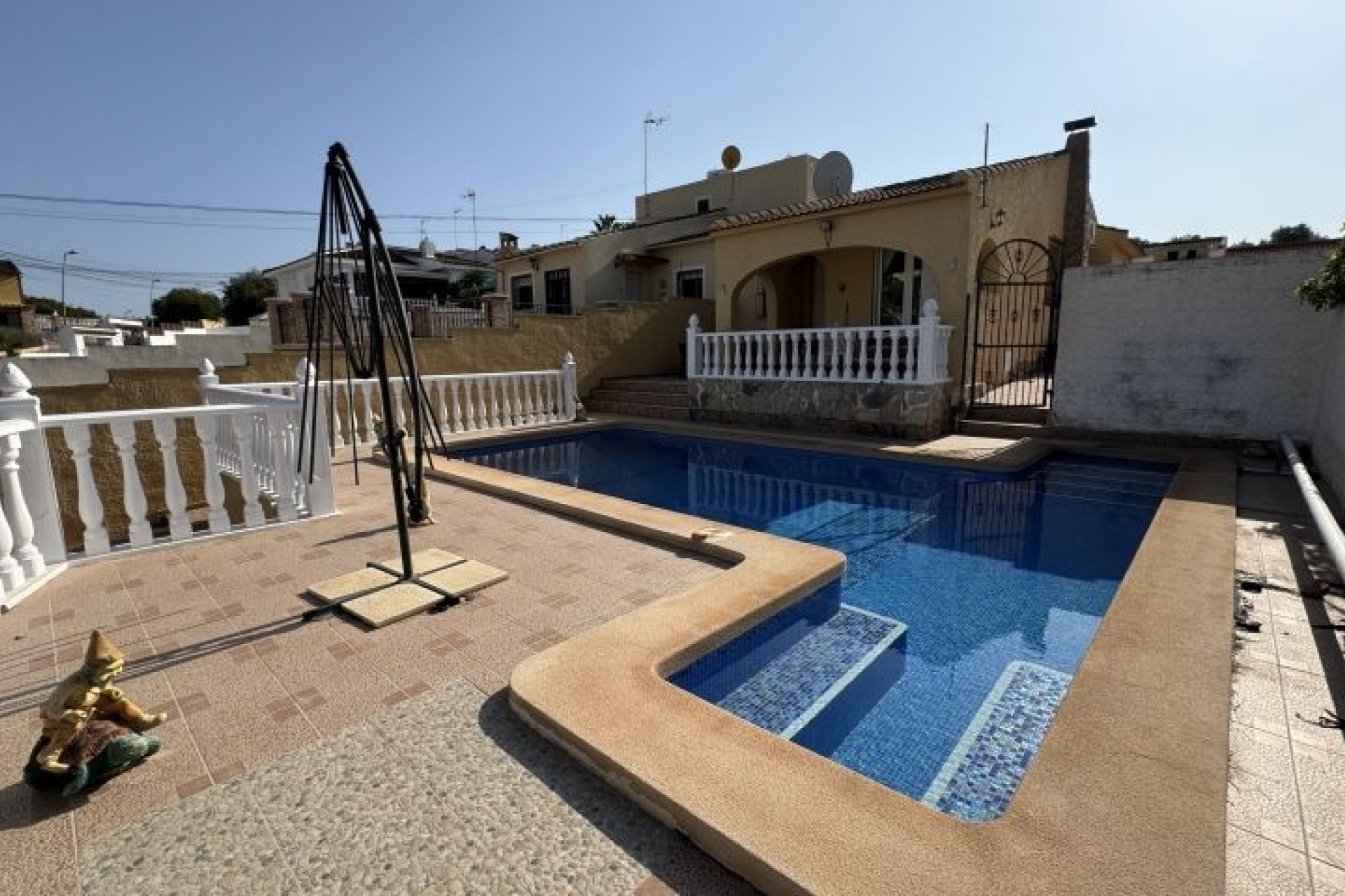 Återförsäljning - Villa - Los Balcones - Costa Blanca