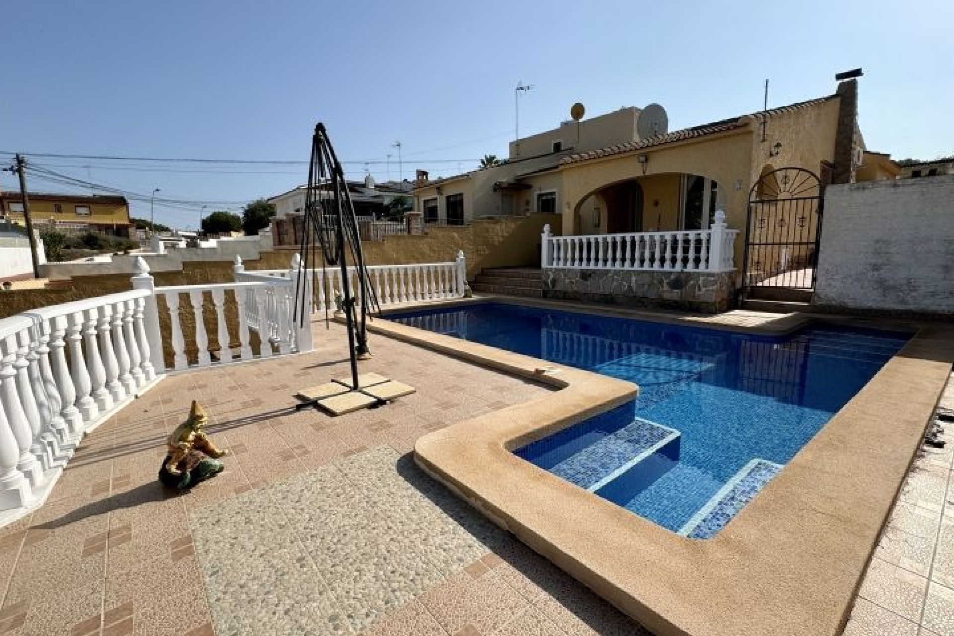 Återförsäljning - Villa - Los Balcones - Costa Blanca