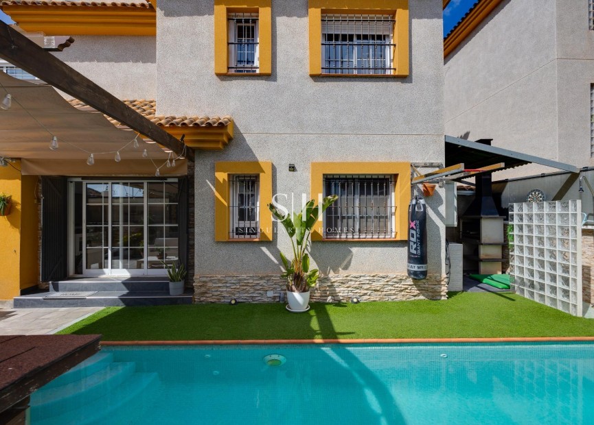 Återförsäljning - Villa - Los Montesinos - La Herrada