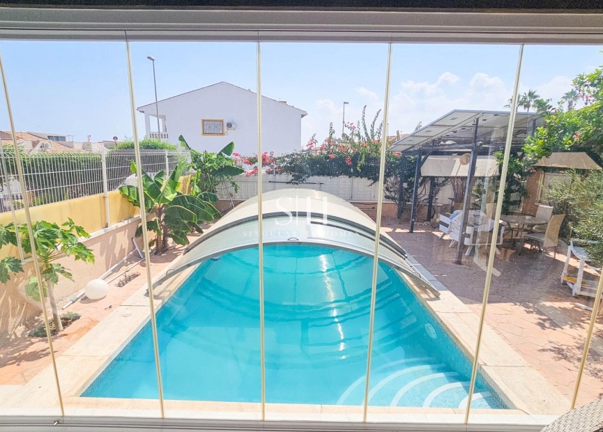 Återförsäljning - Villa - Orihuela Costa - Cabo Roig