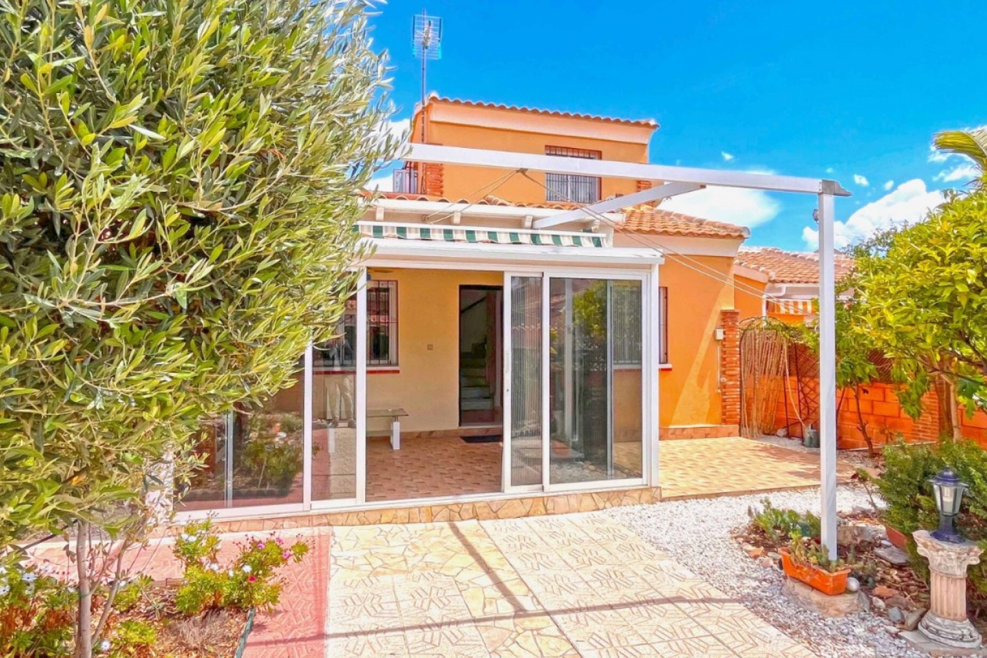 Återförsäljning - Villa - Orihuela Costa - Costa Blanca