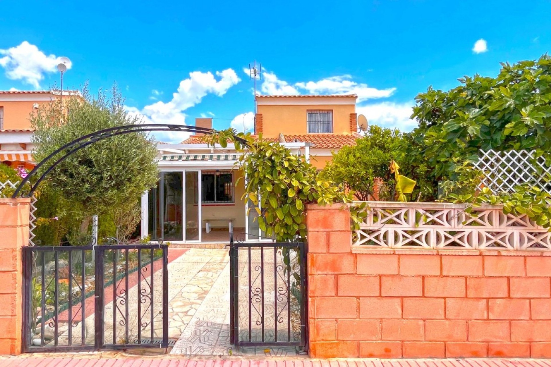 Återförsäljning - Villa - Orihuela Costa - Costa Blanca