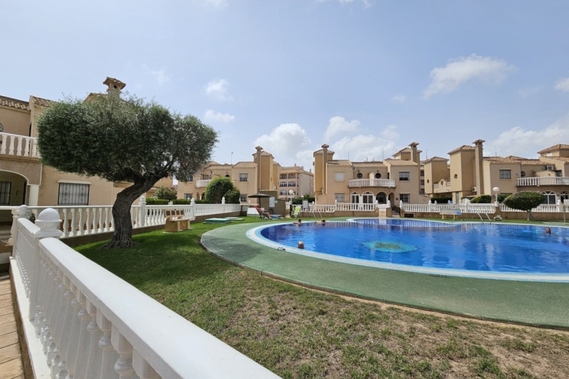 Återförsäljning - Villa - Orihuela Costa - Costa Blanca