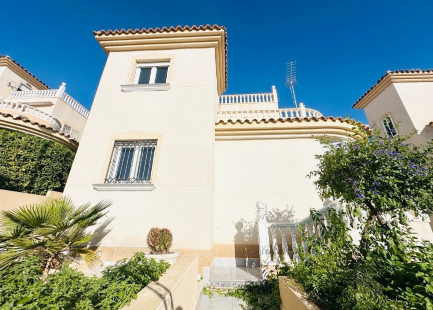 Återförsäljning - Villa - Orihuela Costa - Costa Blanca