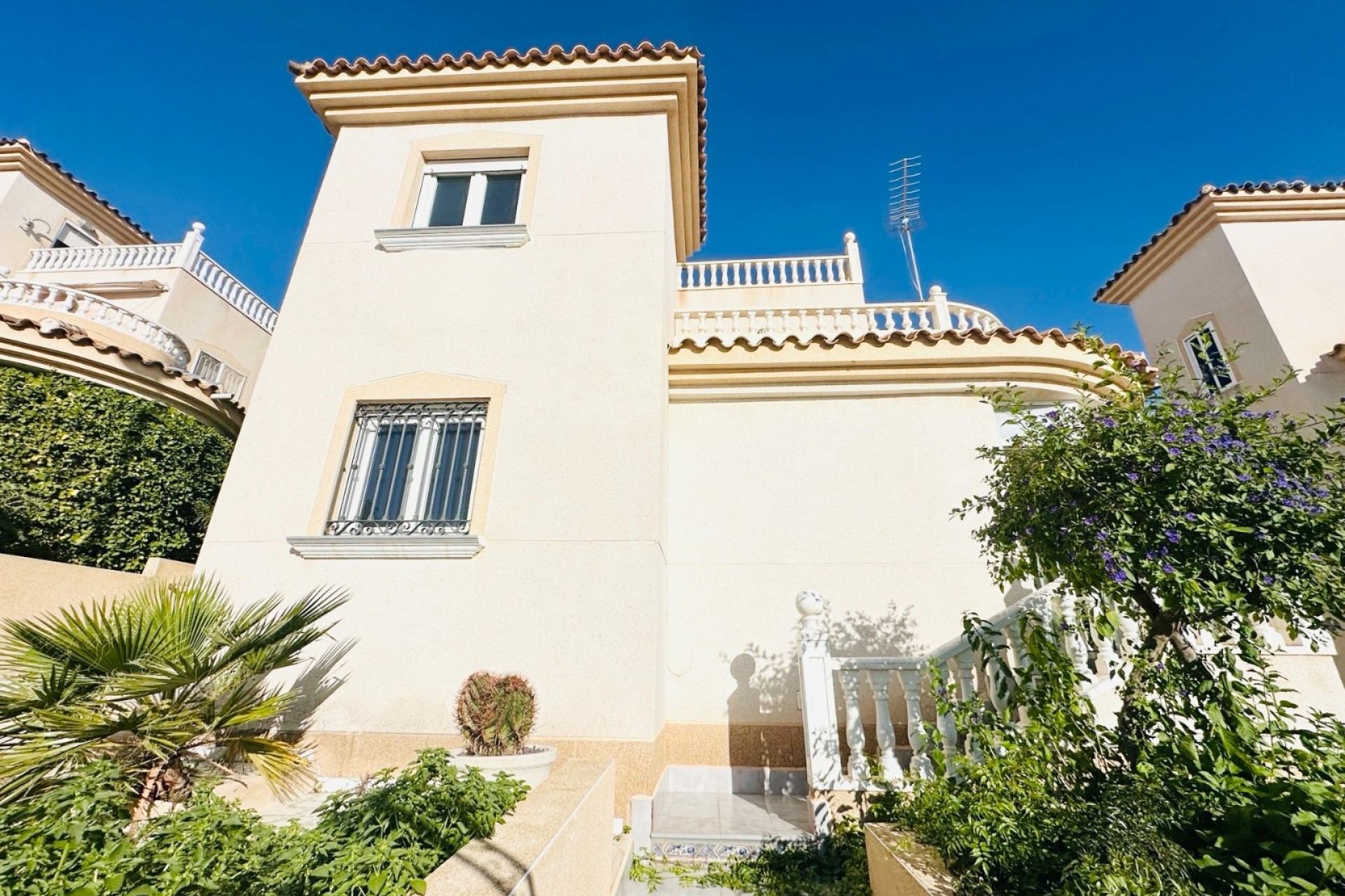 Återförsäljning - Villa - Orihuela Costa - Costa Blanca