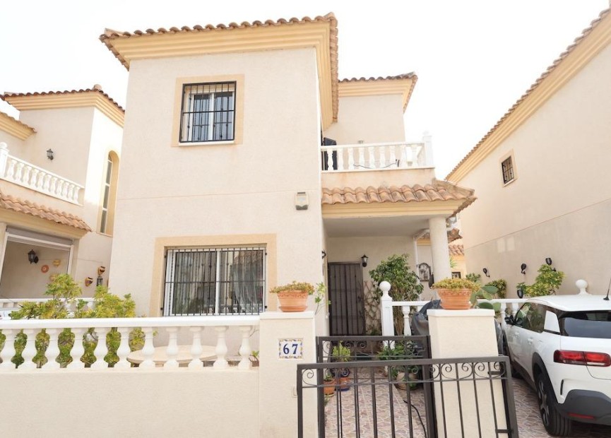 Återförsäljning - Villa - Orihuela Costa - Costa Blanca