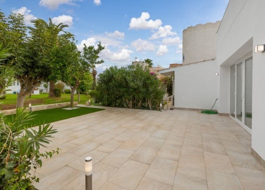 Återförsäljning - Villa - Orihuela Costa - Costa Blanca