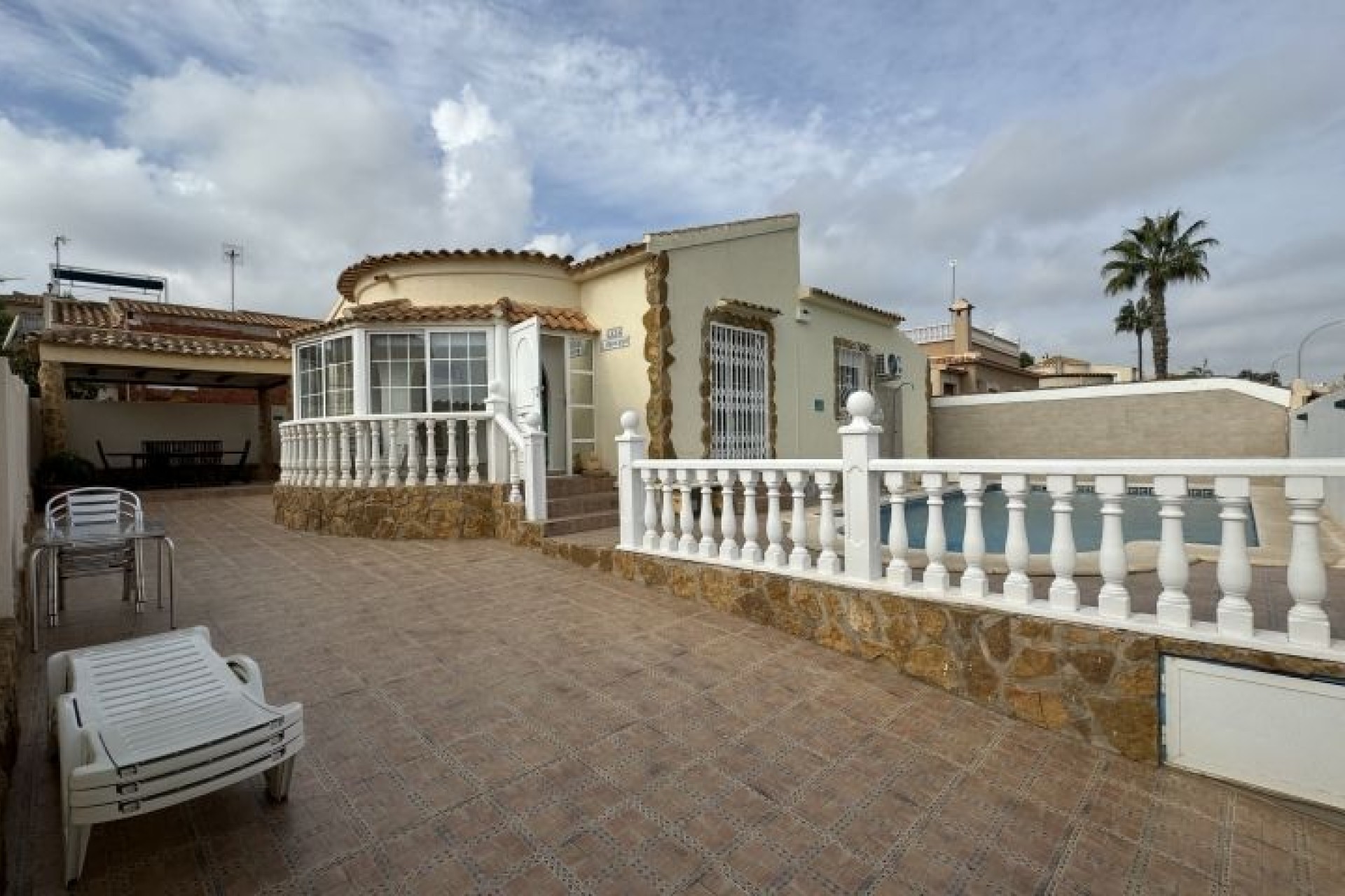 Återförsäljning - Villa - Orihuela Costa - Costa Blanca