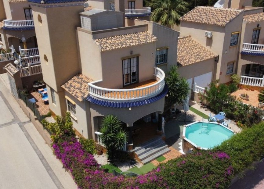 Återförsäljning - Villa - Orihuela Costa - Costa Blanca