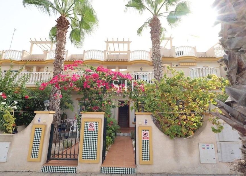 Återförsäljning - Villa - Orihuela Costa - Costa Blanca