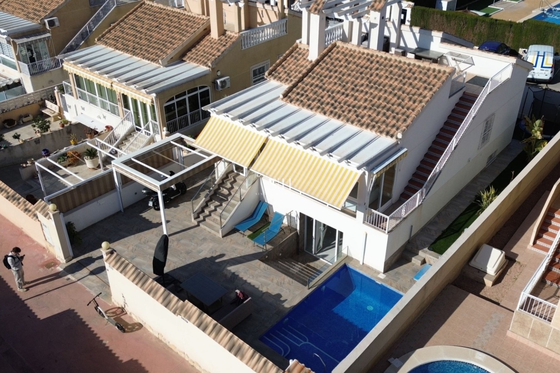Återförsäljning - Villa - Orihuela Costa - Costa Blanca