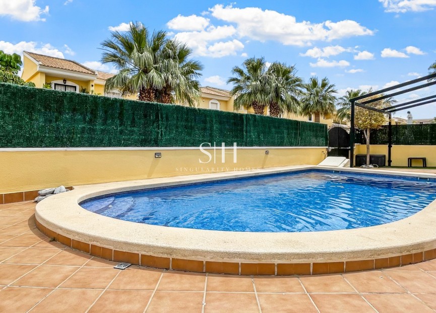 Återförsäljning - Villa - Orihuela Costa - Costa Blanca