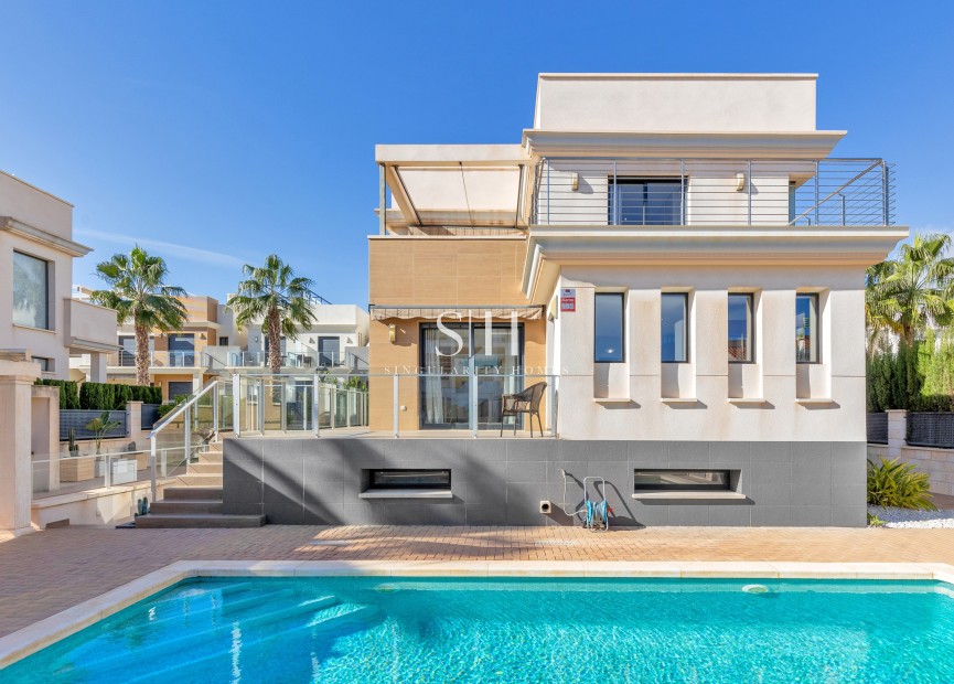 Återförsäljning - Villa - Orihuela Costa - La Zenia