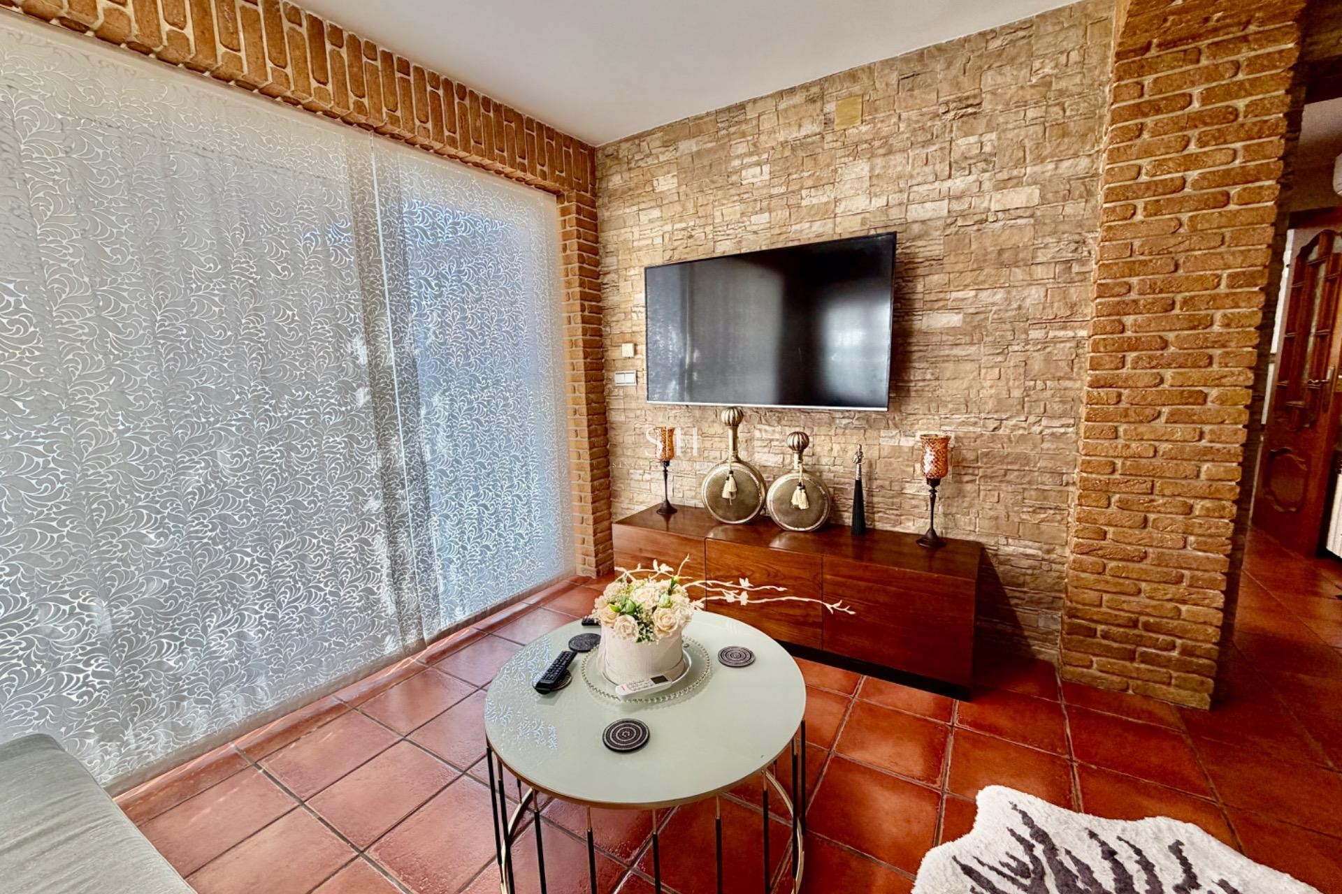 Återförsäljning - Villa - Orihuela Costa - La Zenia