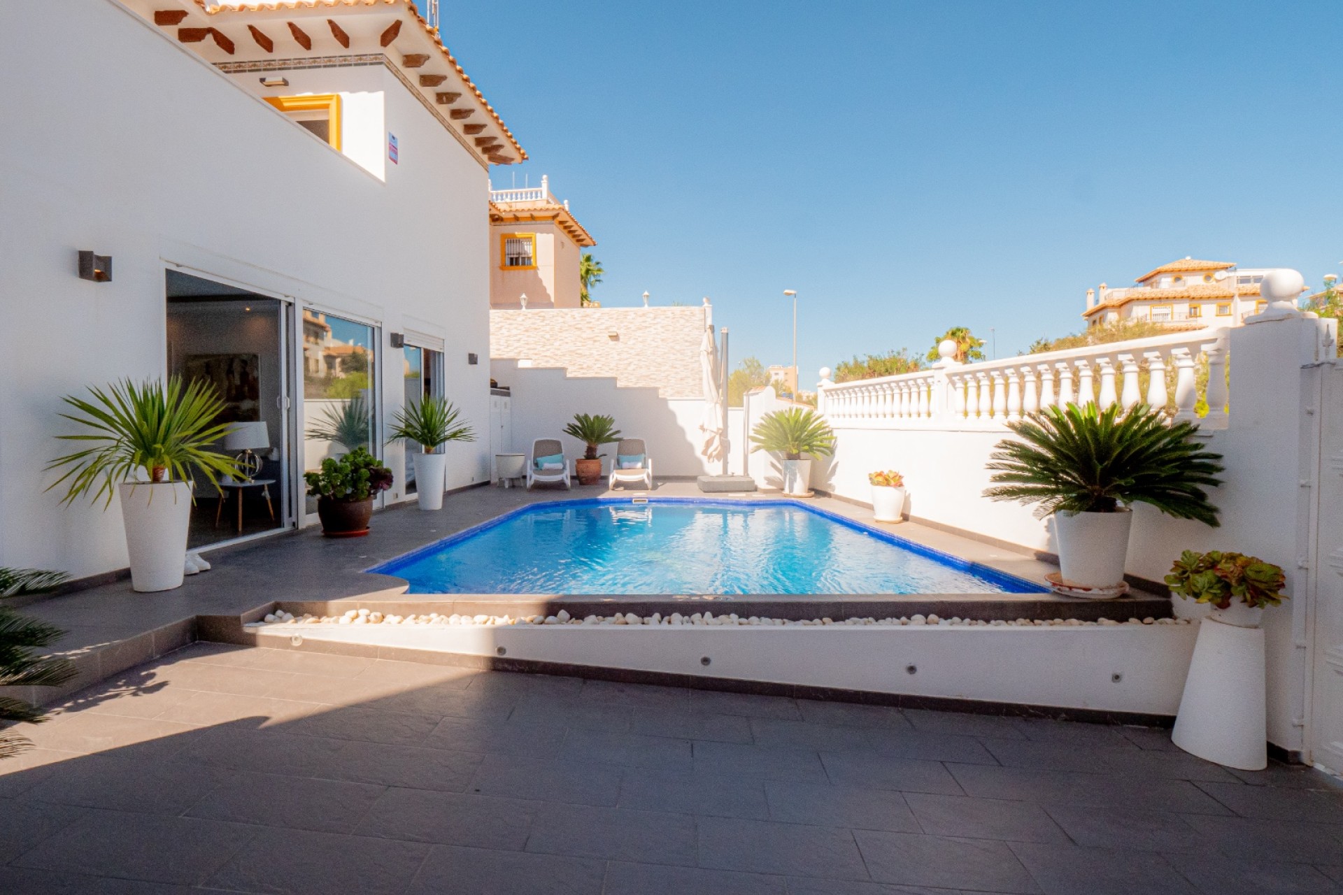 Återförsäljning - Villa - Orihuela Costa - La Zenia