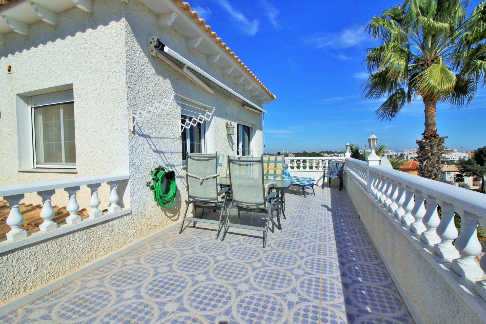 Återförsäljning - Villa - Orihuela Costa - Las Filipinas