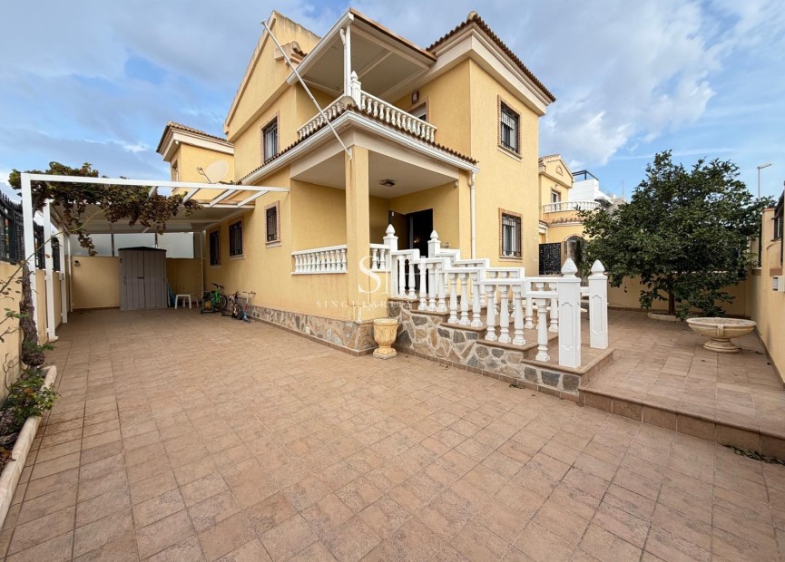 Återförsäljning - Villa - Orihuela Costa - Lomas De Don Juan