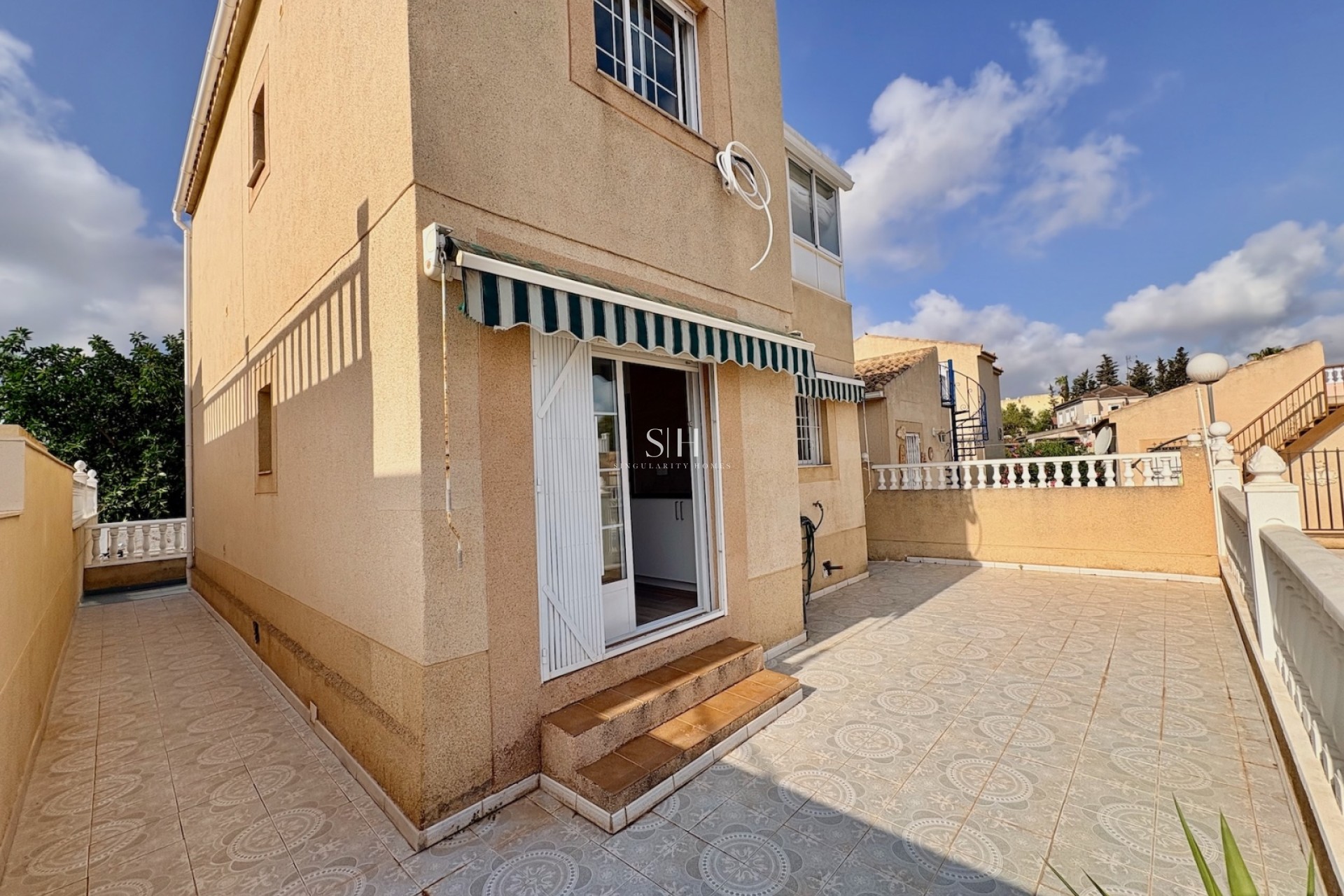 Återförsäljning - Villa - Orihuela Costa - Los Balcones