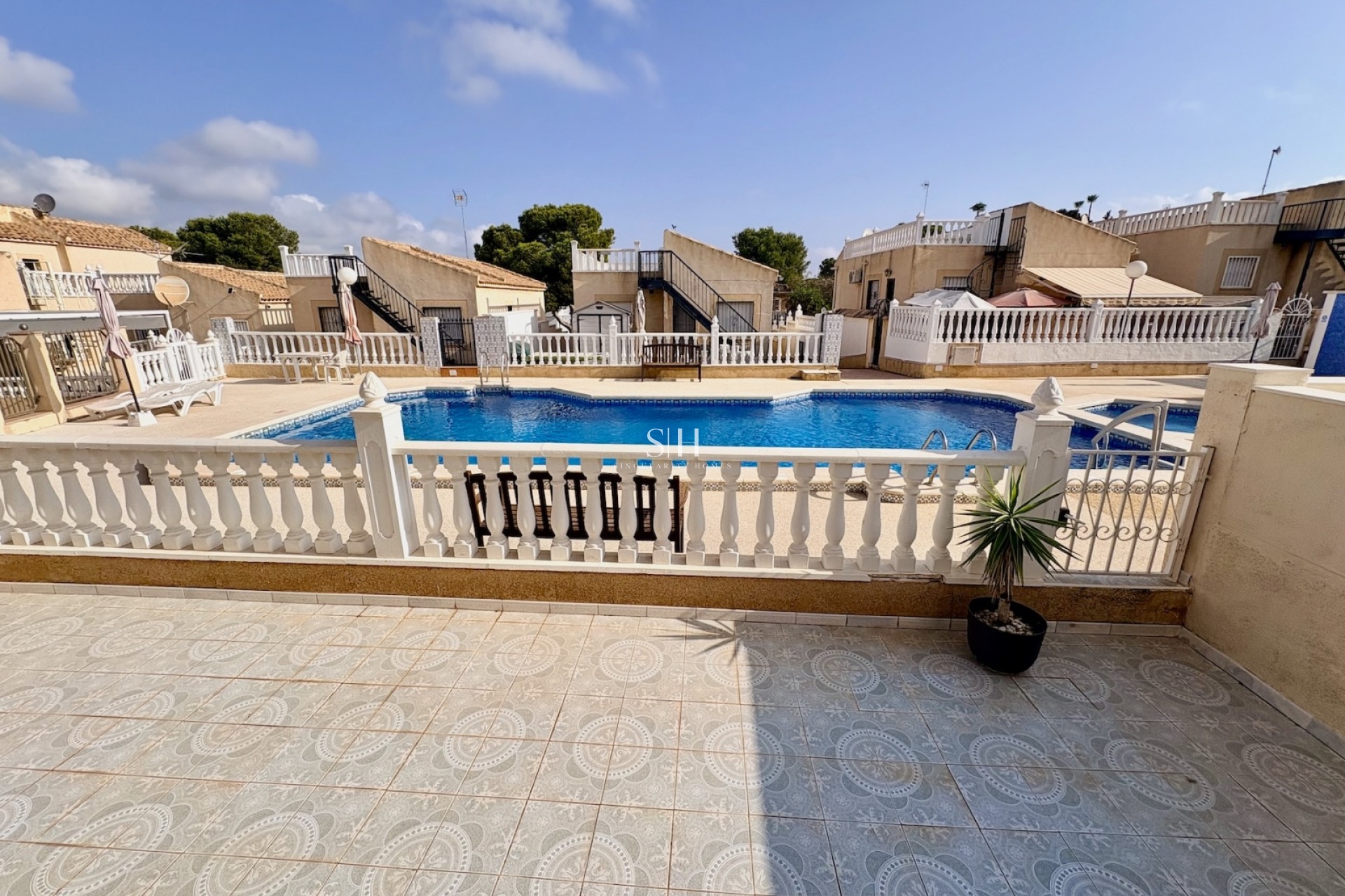 Återförsäljning - Villa - Orihuela Costa - Los Balcones