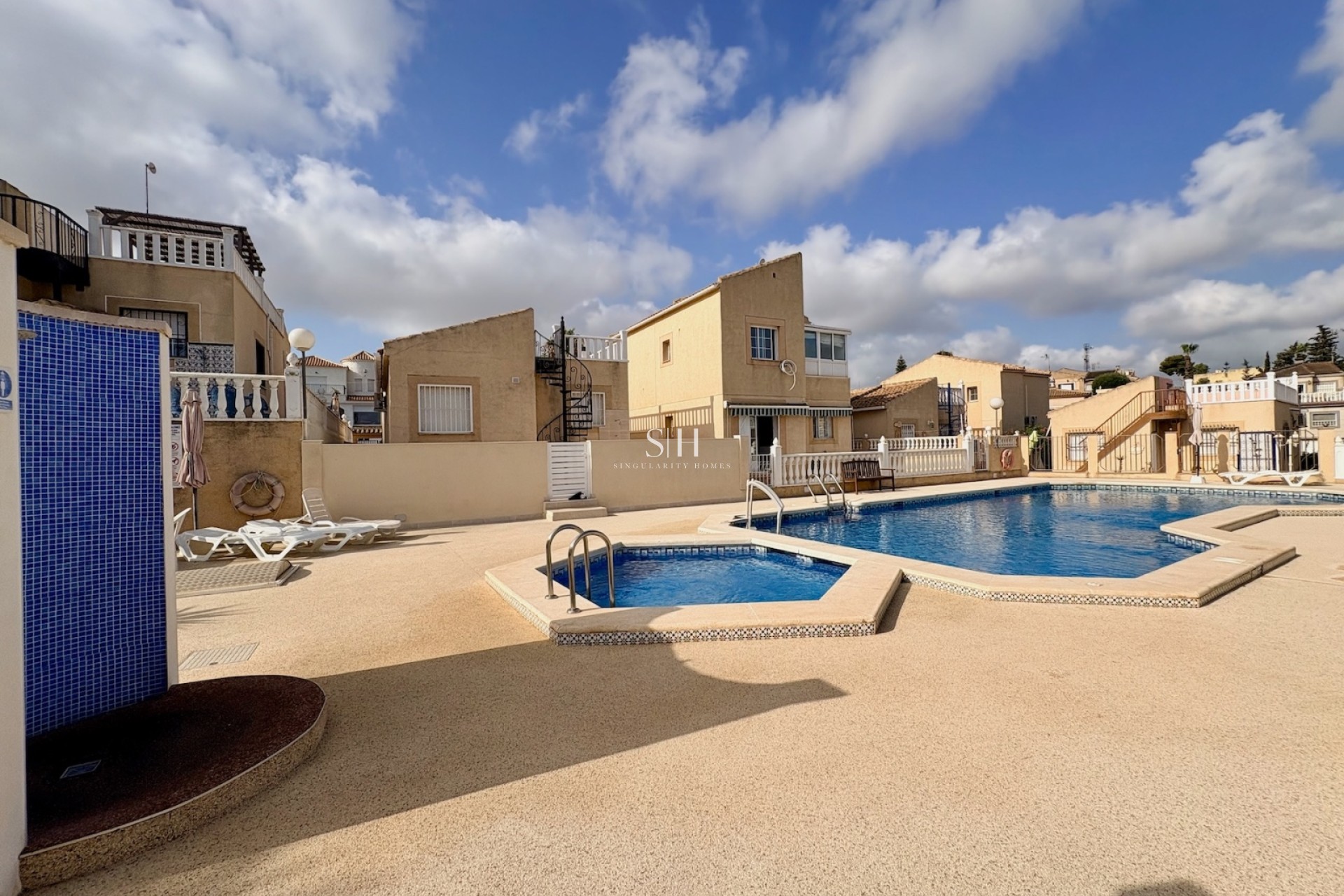 Återförsäljning - Villa - Orihuela Costa - Los Balcones