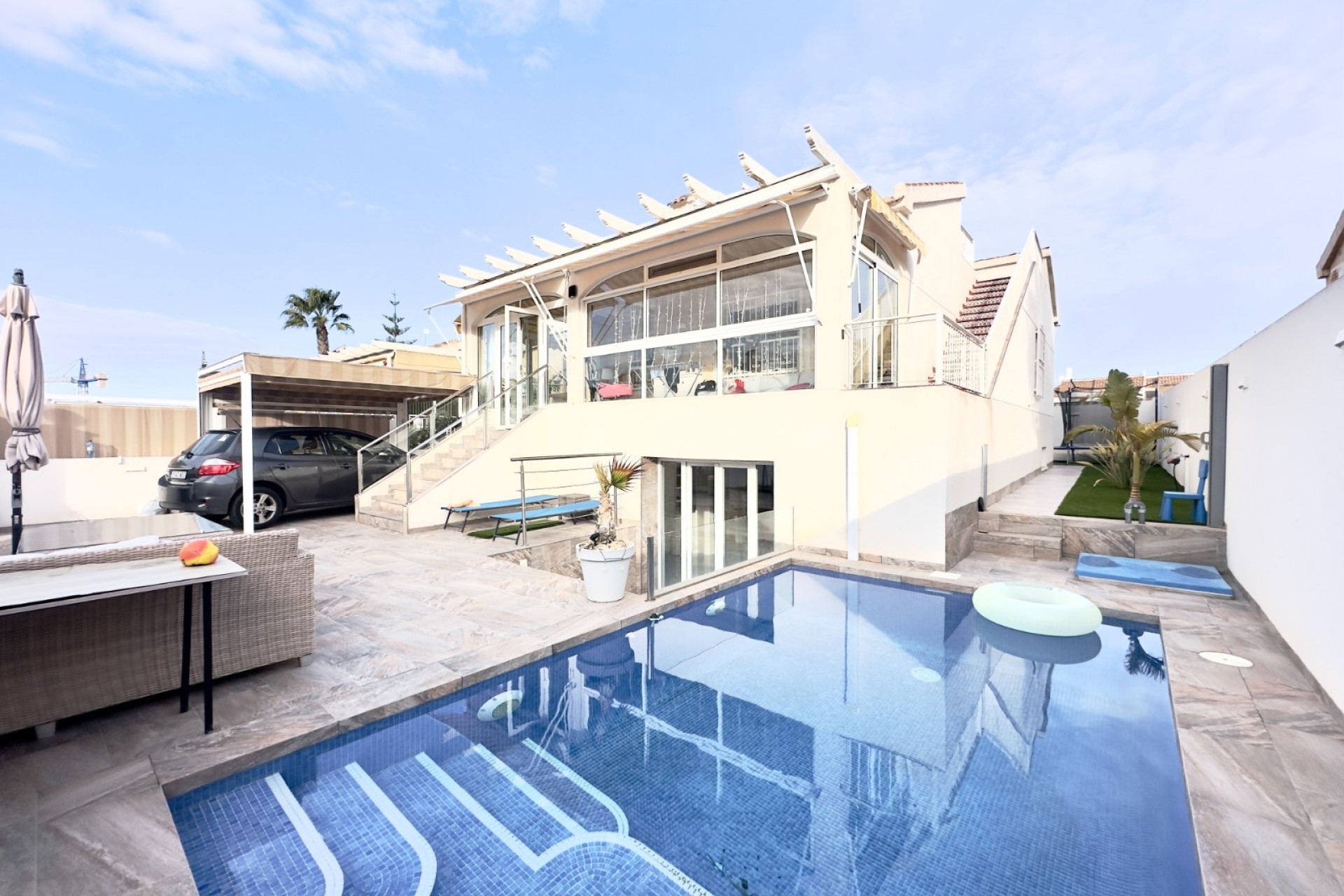 Återförsäljning - Villa - Orihuela Costa - Playa Flamenca